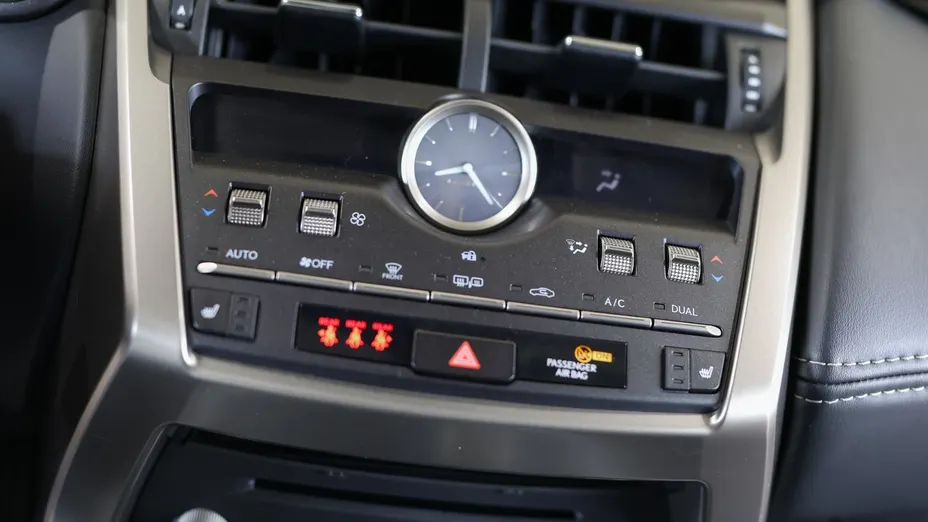 LEXUS NX NX 300h Optimum AWD