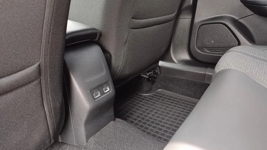 PEUGEOT 2008 2008 PureTech 130 Allure S&S EAT8