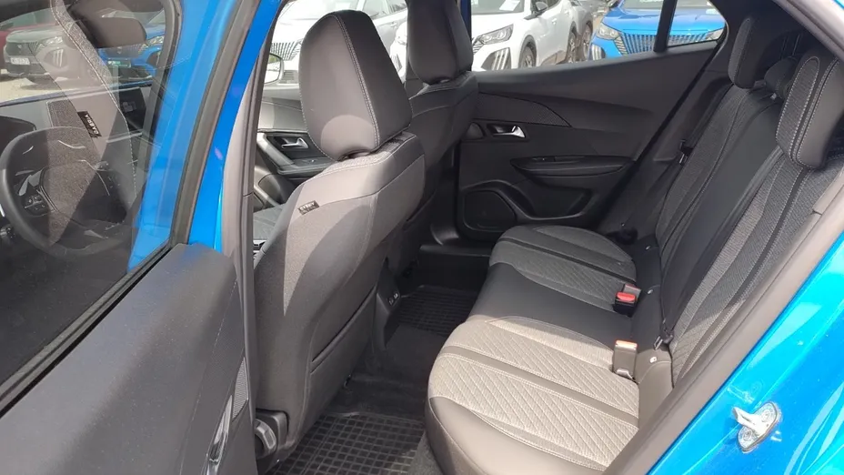 PEUGEOT 2008 2008 PureTech 130 Allure S&S EAT8