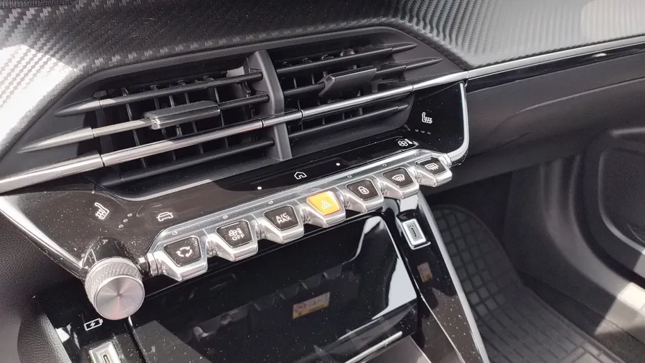 PEUGEOT 2008 2008 PureTech 130 Allure S&S EAT8