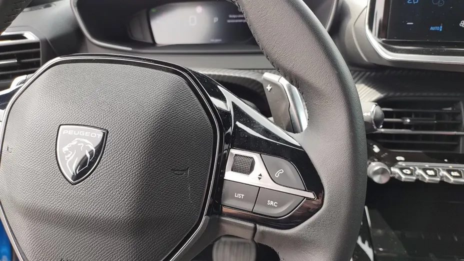 PEUGEOT 2008 2008 PureTech 130 Allure S&S EAT8