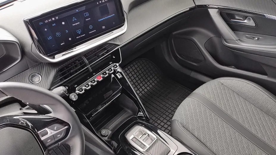 PEUGEOT 2008 2008 PureTech 130 Allure S&S EAT8