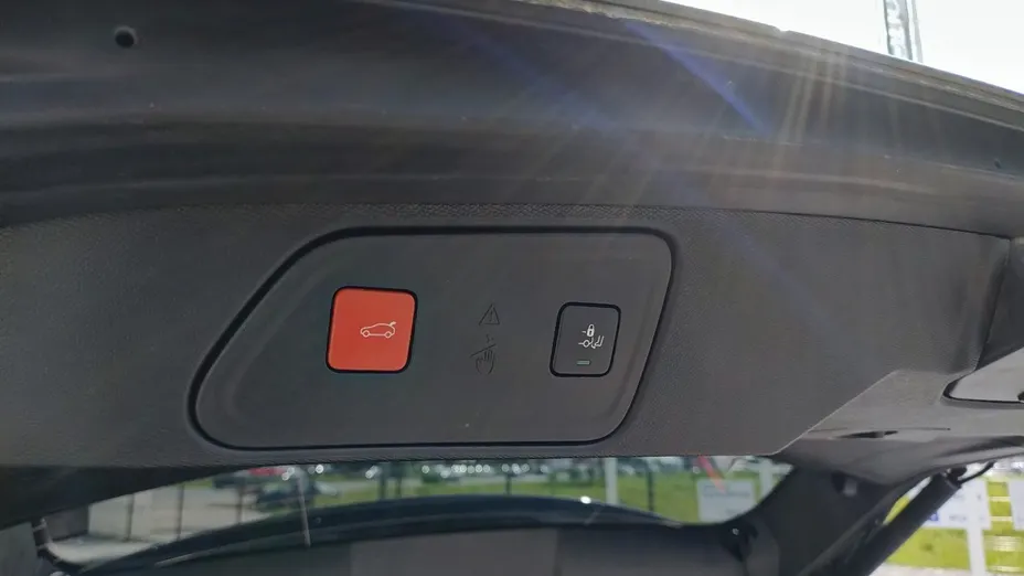 PEUGEOT 3008 3008 1.2 PureTech Allure Pack S&S EAT8