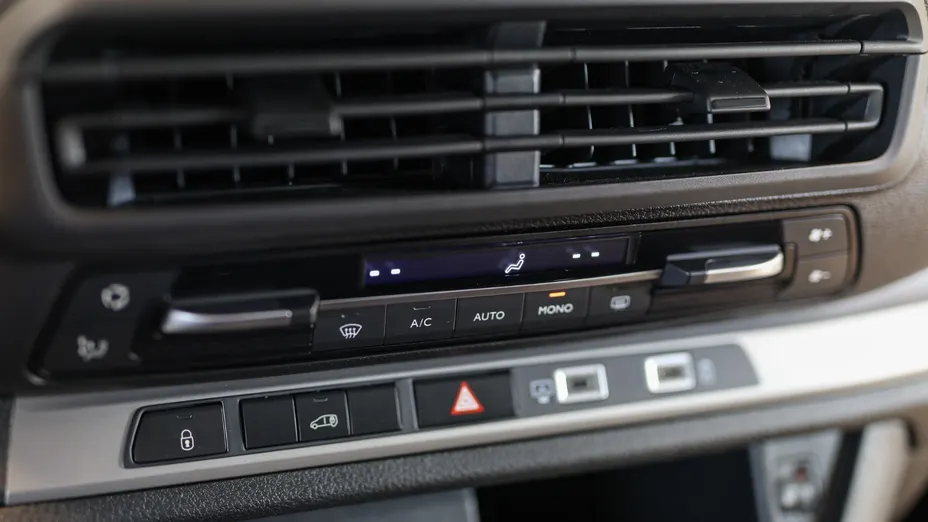 TOYOTA Proace Proace 2.0 D-4D Long Active