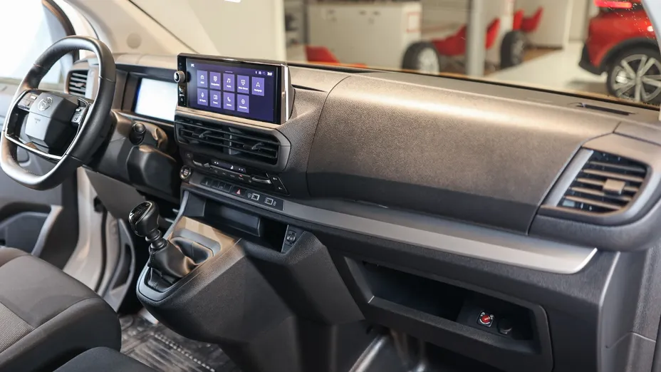 TOYOTA Proace Proace 2.0 D-4D Long Active