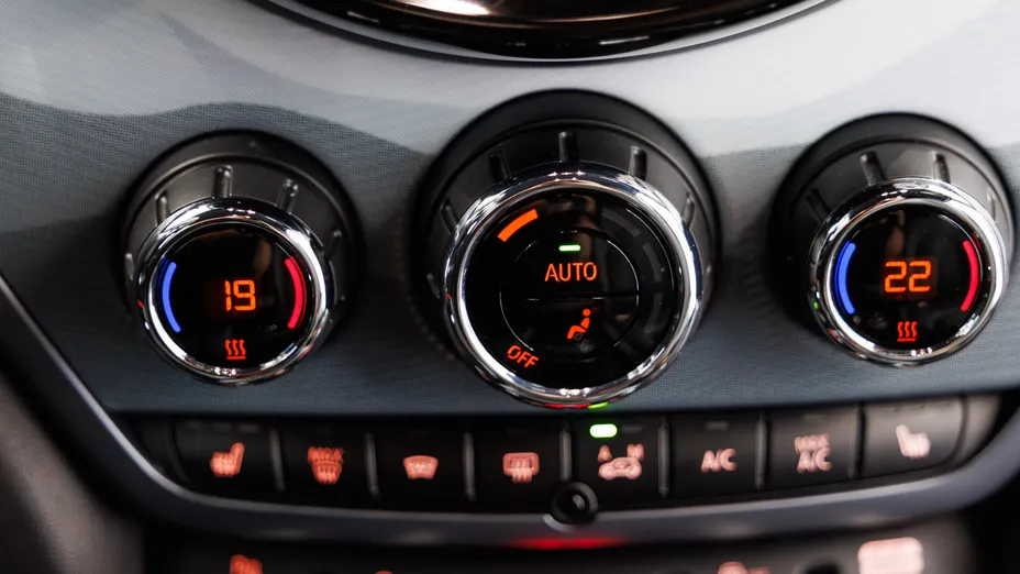 MINI [BMW] Countryman Cooper SD ALL4 ALL4 Trim aut