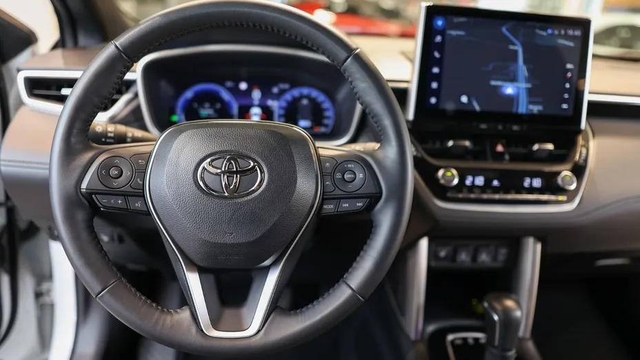TOYOTA Corolla Cross Corolla Cross 2.0 Hybrid Executive AWD