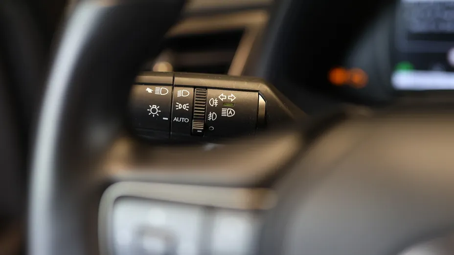 LEXUS UX UX 250h GPF Business 2WD