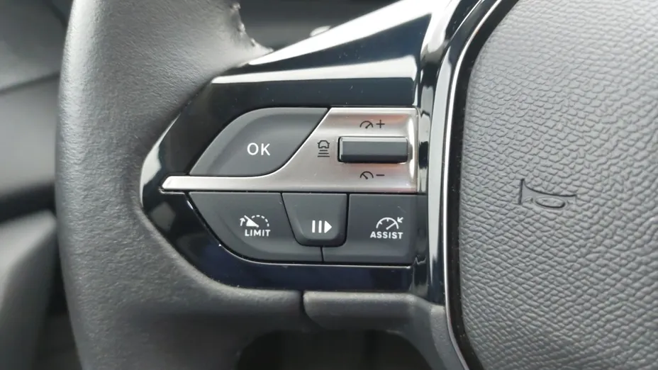 PEUGEOT 308 308 1.2 PureTech Allure S&S EAT8