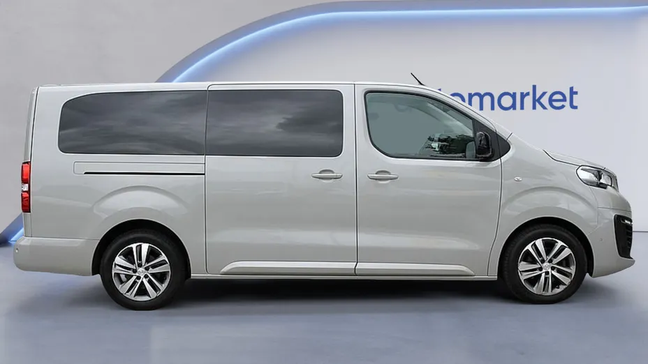PEUGEOT Traveller Traveller 2.0 BlueHDi Long Allure Aut.