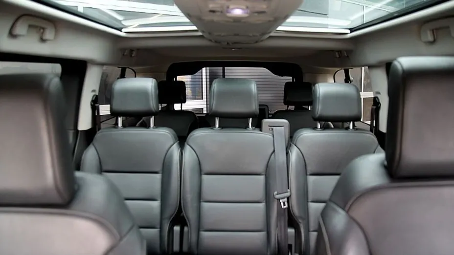 PEUGEOT Traveller Traveller 2.0 BlueHDi Long Allure Aut.