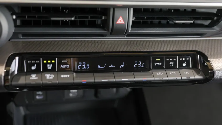 TOYOTA Prius Prius Plug-in 2.0 Hybrid Executive