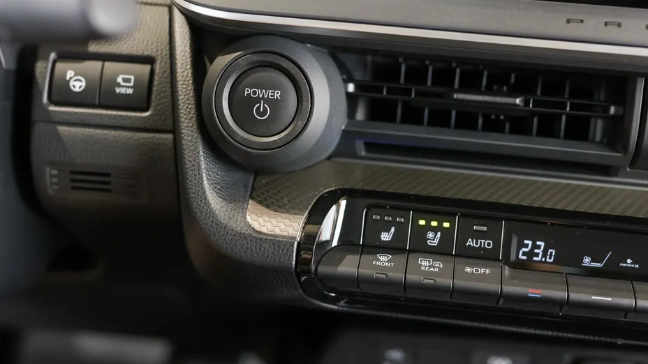 TOYOTA Prius Prius Plug-in 2.0 Hybrid Executive