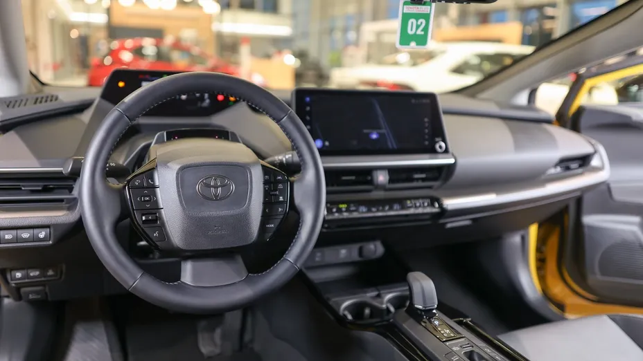 TOYOTA Prius Prius Plug-in 2.0 Hybrid Executive