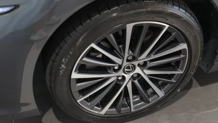 LEXUS ES ES 300h Business Edition