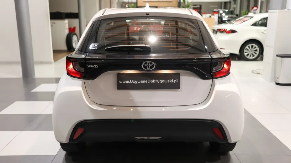 TOYOTA Yaris Yaris 1.0 Active
