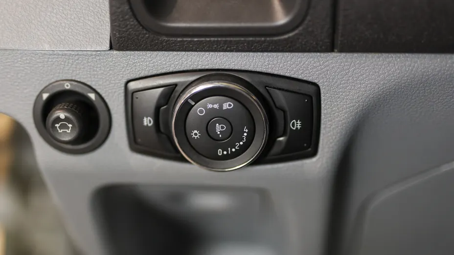 FORD Transit Transit Kombi 310 L2H3 Trend