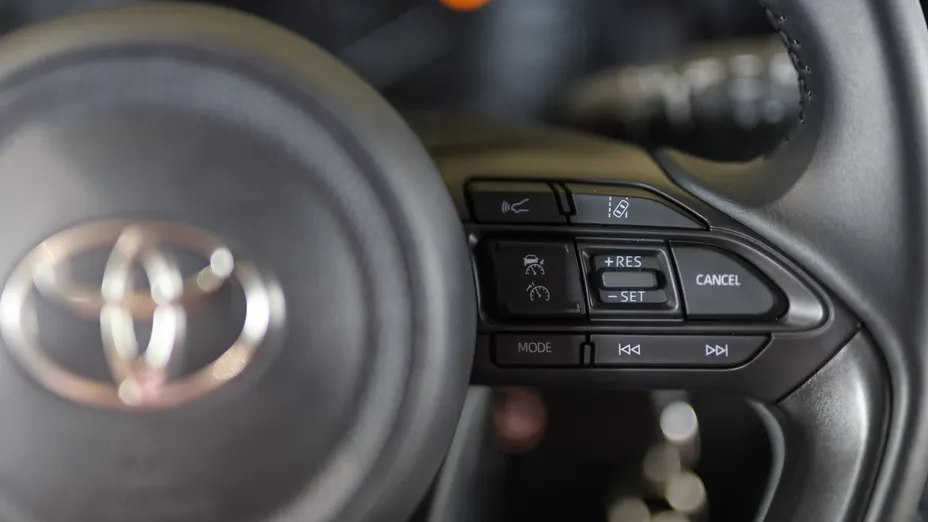 TOYOTA Yaris Yaris 1.5 Comfort