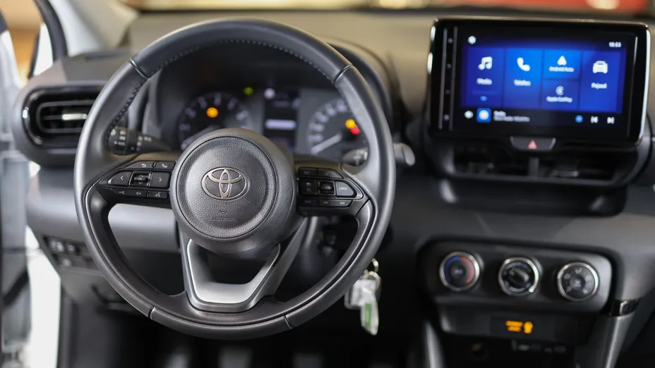 TOYOTA Yaris Yaris 1.5 Comfort