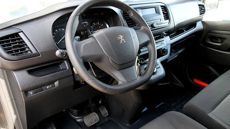 PEUGEOT Expert Expert 2.0 BlueHDi Standard 2,8t EAT8