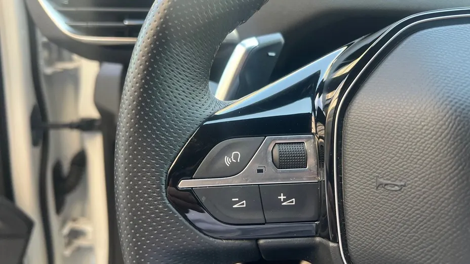 PEUGEOT 5008 5008 1.5 BlueHDi GT S&S EAT8