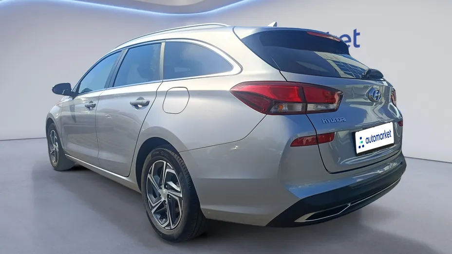 HYUNDAI i30 i30 1.5 DPI Comfort