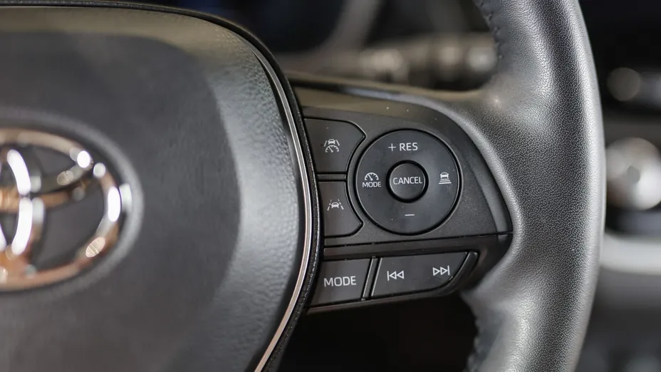 TOYOTA Corolla Cross Corolla Cross 2.0 Hybrid Executive AWD