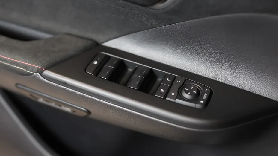 TOYOTA C-HR C-HR 2.0 Hybrid Dynamic Force GR Sport