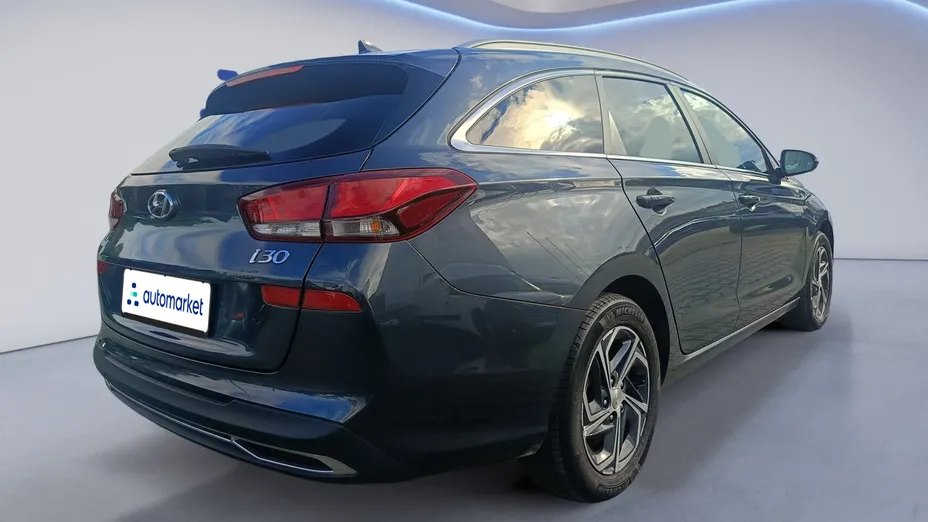 HYUNDAI i30 i30 1.5 DPI Comfort