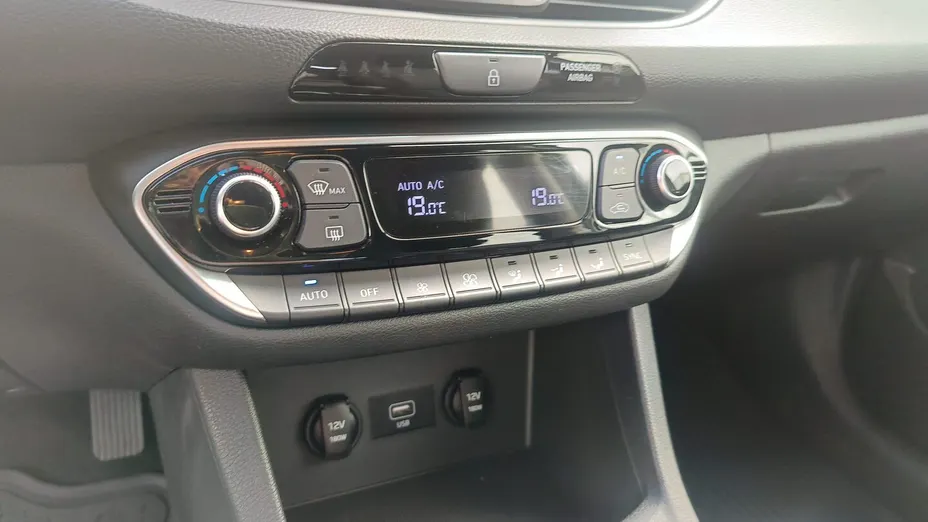 HYUNDAI i30 i30 1.5 DPI Comfort