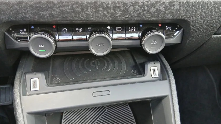 CITROEN C4 C4 1.2 PureTech Max S&S EAT8