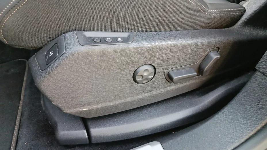 PEUGEOT 5008 5008 1.5 BlueHDi GT S&S EAT8