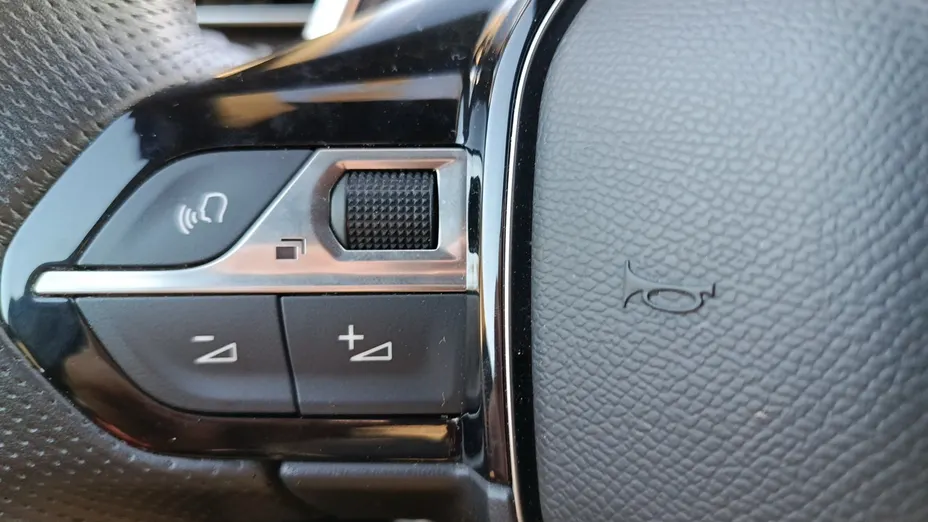 PEUGEOT 5008 5008 1.5 BlueHDi GT S&S EAT8