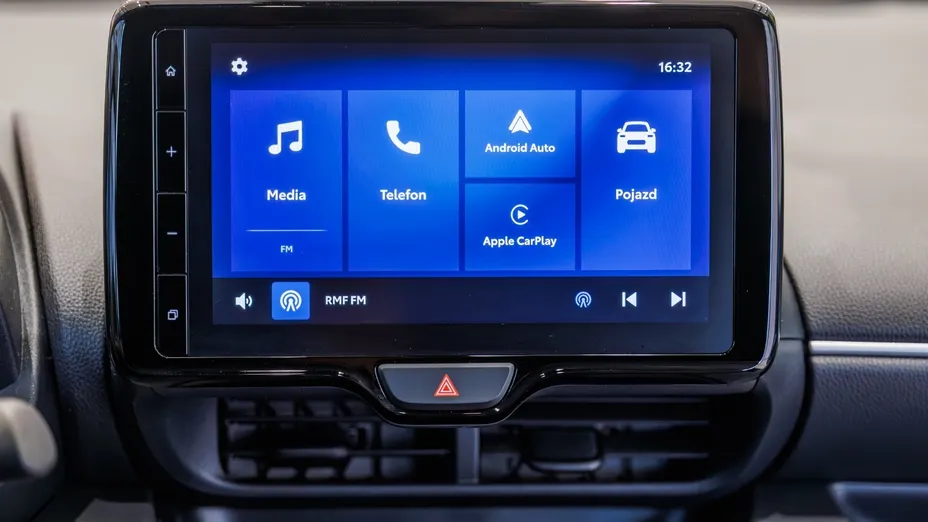 TOYOTA Yaris Yaris 1.5 Comfort