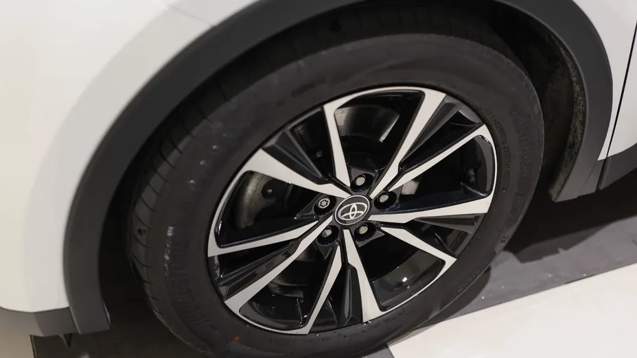 TOYOTA C-HR C-HR 2.0 Hybrid Dynamic Force Style AWD