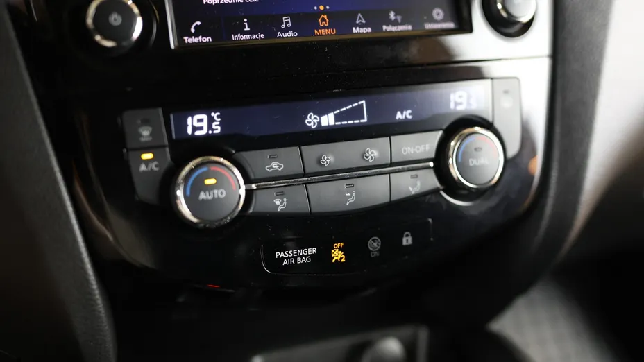 NISSAN Qashqai Qashqai 1.3 DIG-T N-Connecta