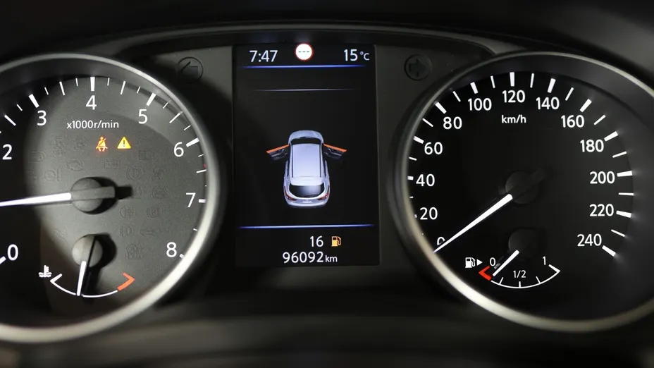 NISSAN Qashqai Qashqai 1.3 DIG-T N-Connecta