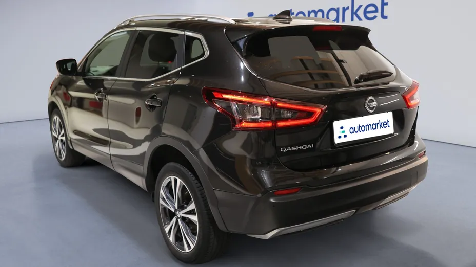 NISSAN Qashqai Qashqai 1.3 DIG-T N-Connecta