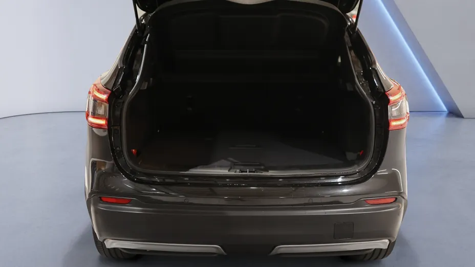 NISSAN Qashqai Qashqai 1.3 DIG-T N-Connecta