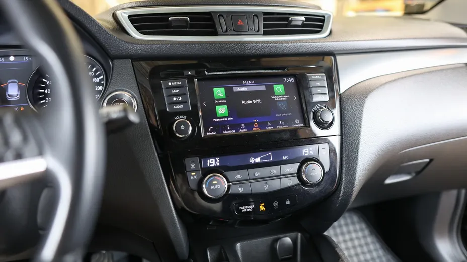 NISSAN Qashqai Qashqai 1.3 DIG-T N-Connecta