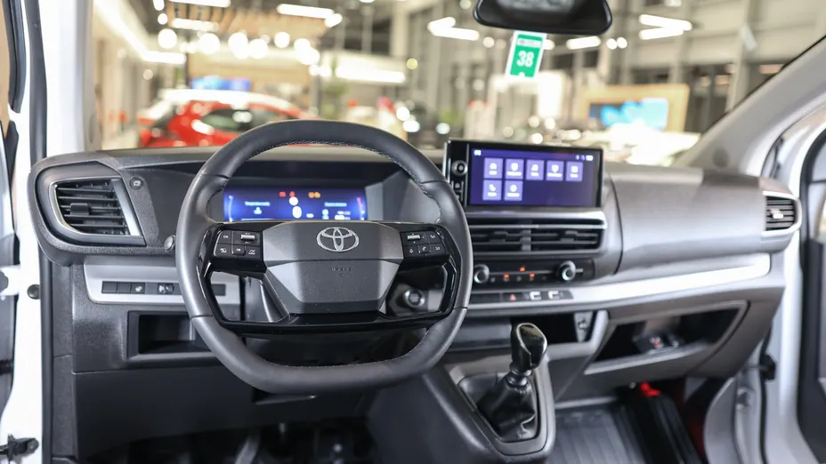 TOYOTA Proace Verso Proace Verso 2.0 D4-D Long Business