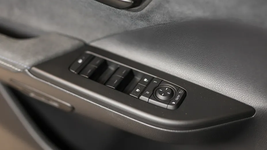 TOYOTA C-HR C-HR 2.0 Hybrid Dynamic Force Executive