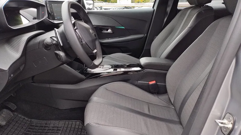 PEUGEOT 208 208 1.2 PureTech Allure S&S EAT8