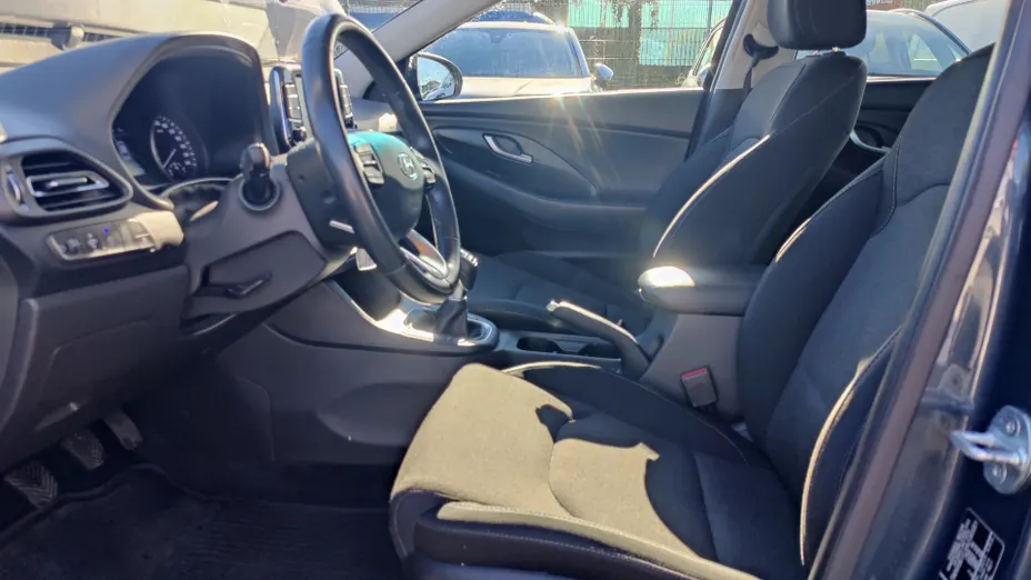 HYUNDAI i30 i30 1.5 DPI Comfort