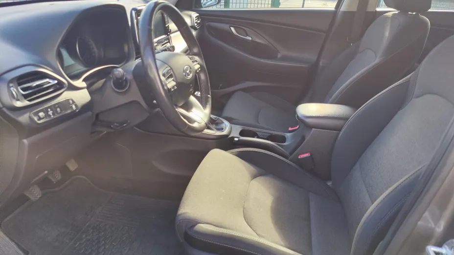 HYUNDAI i30 i30 1.5 DPI Comfort