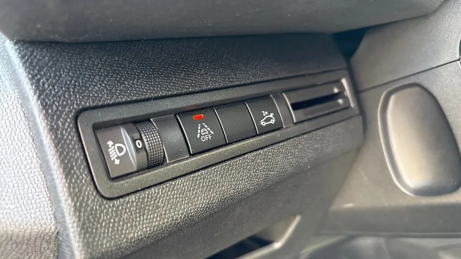PEUGEOT 3008 3008 1.5 BlueHDi Allure S&S EAT8