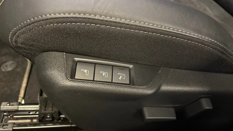 PEUGEOT 2008 2008 1.2 PureTech GT S&S EAT8