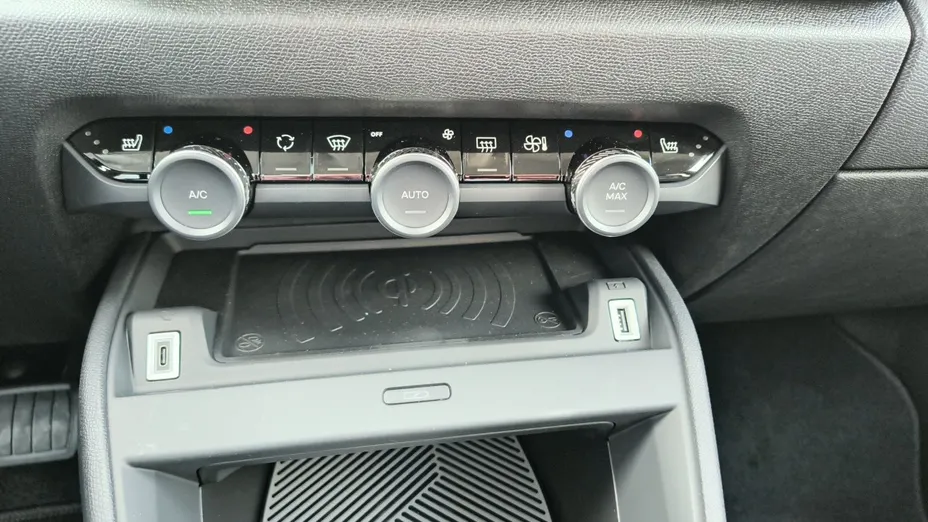 CITROEN C4 X C4 X 1.2 mHEV Max eDCT6