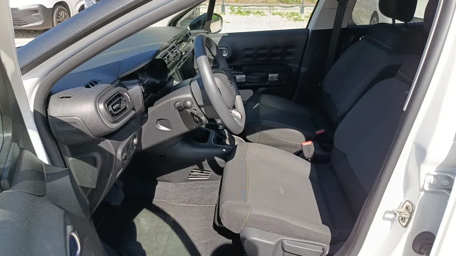 CITROEN C3 C3 1.2 PureTech Shine EAT6