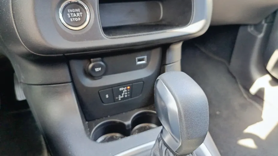 CITROEN C3 C3 1.2 PureTech Shine EAT6